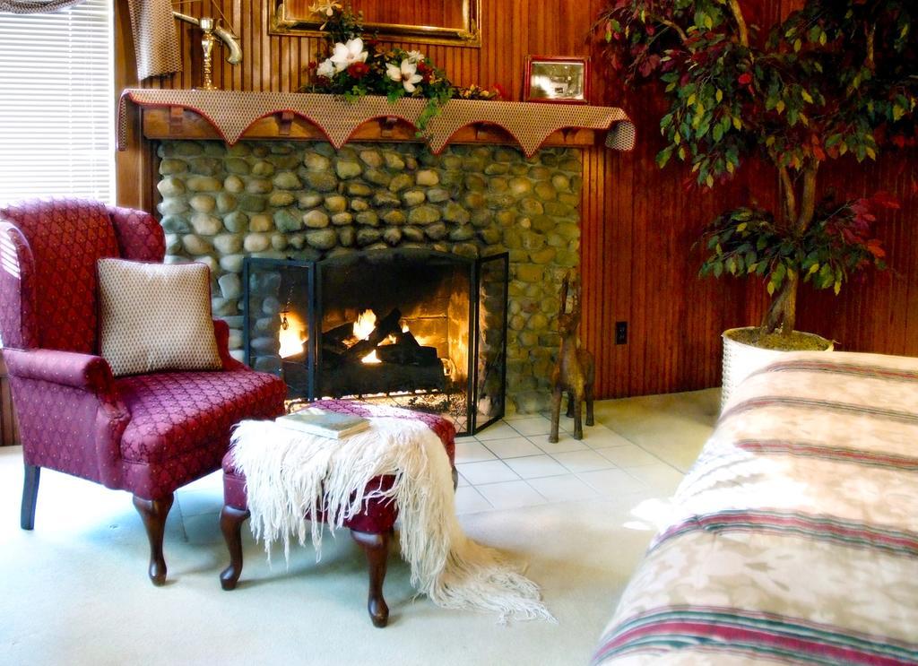Arbor Hill Inn La Porte Εξωτερικό φωτογραφία