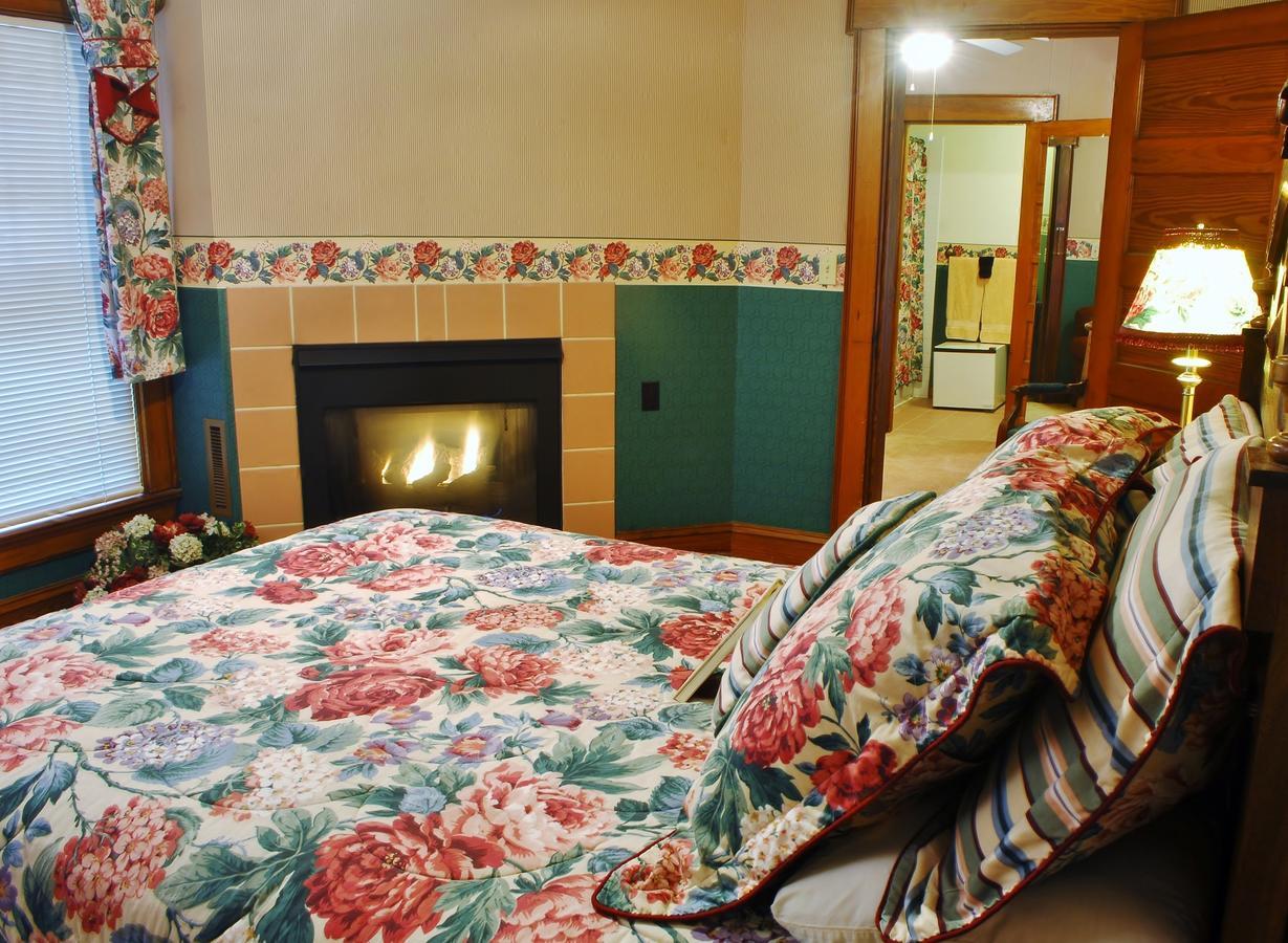 Arbor Hill Inn La Porte Εξωτερικό φωτογραφία